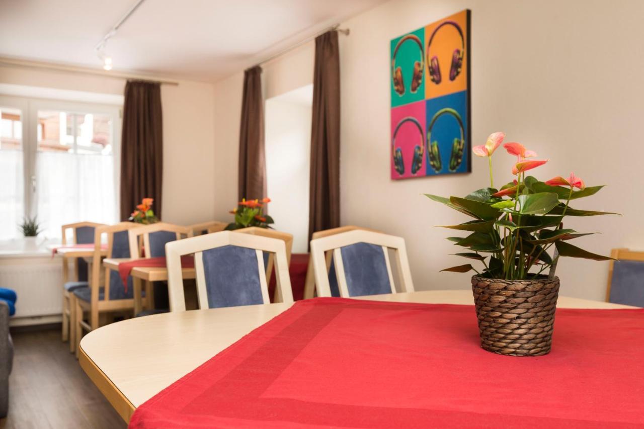 Rutsche Hostel Wenns Kültér fotó